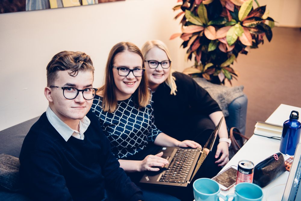 Kokoomusnuoret hakee harjoittelijoita!