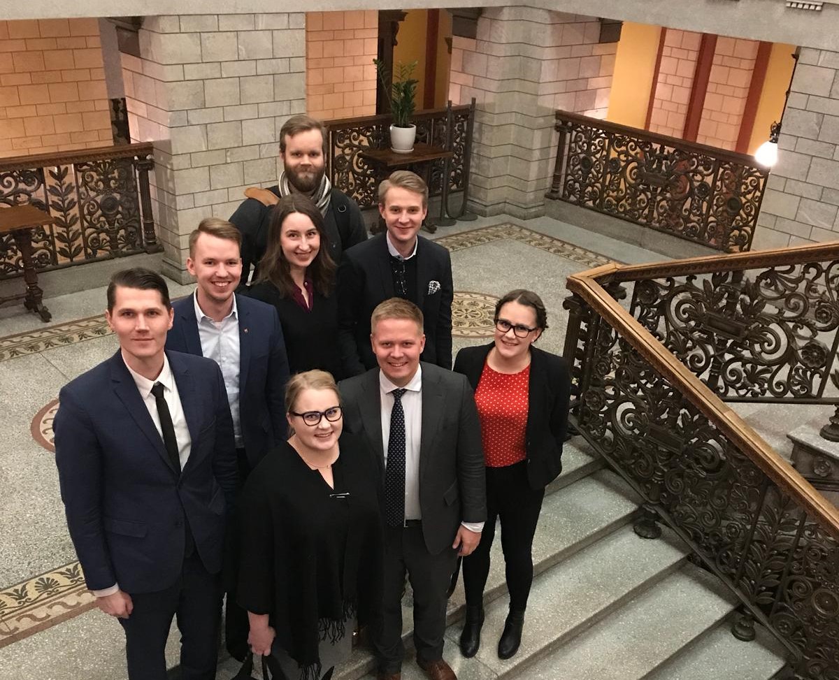 Nuorten hallitusneuvottelut päättyivät – lopputuloksena SDP:n, Kokoomuksen ja RKP:n vähemmistöhallitus