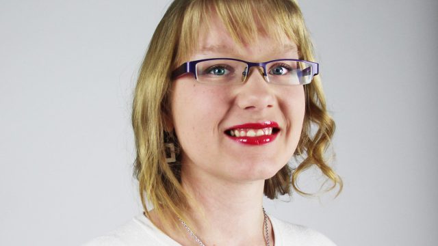 Kuvituskuva: Laura Sviili aloittaa Kokoomusnuorten järjestökoordinaattorina Helsingissä