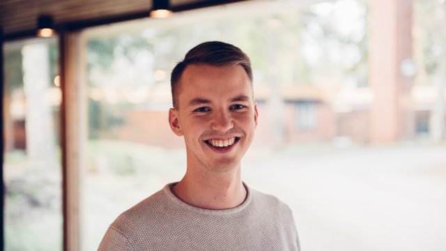 Kuvituskuva: Niilo Heinonen Kokoomusnuorten poliittiseksi suunnittelijaksi