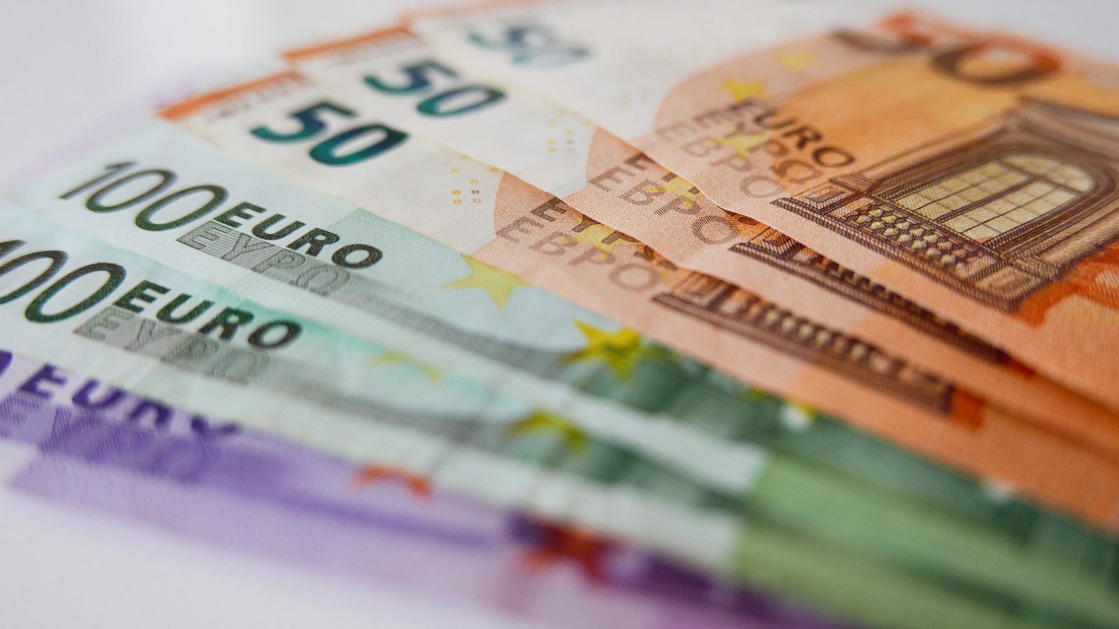 Kokoomusnuoret: Verohallinnon tehtävä ei ole tuottaa kateuspornoa