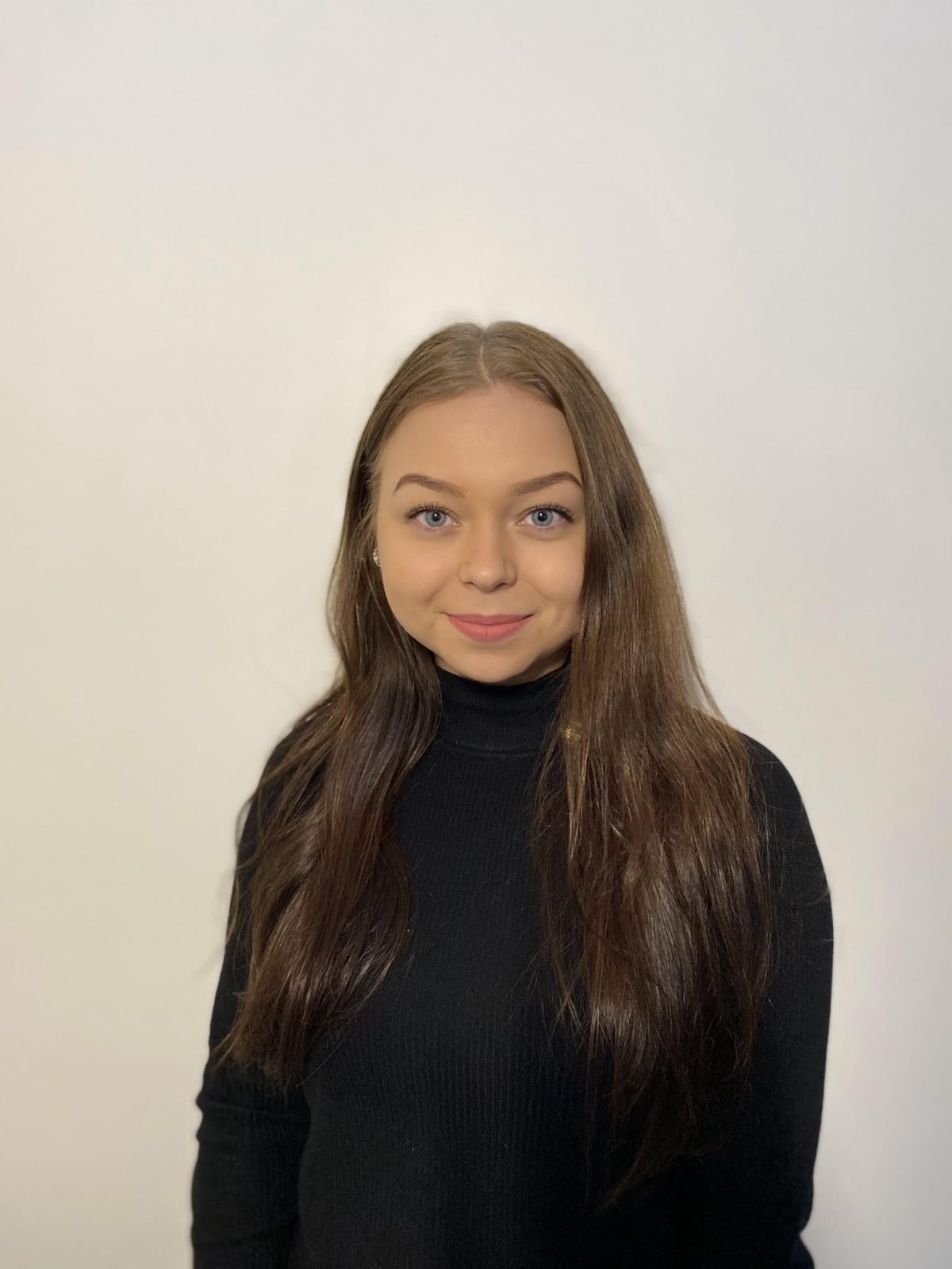 Hämeen Kokoomusnuorten piirihallitus vuodelle 2022 valittu – puheenjohtajaksi Mona Pyykkönen