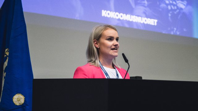 Kuvituskuva: Kokoomusnuorten liittokokous: Vain leikkaamalla hyvinvointiyhteiskunta ja ilmasto voidaan pelastaa