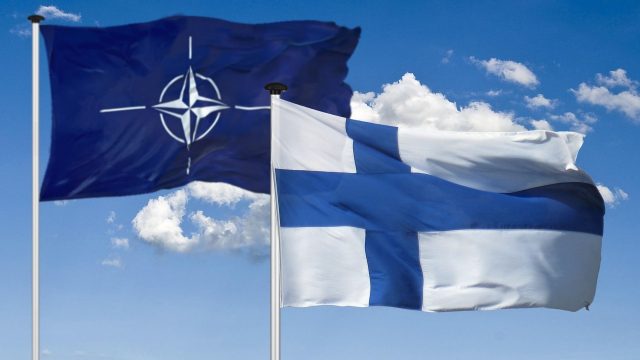 Ulko- ja turvallisuuspolitiikan verkosto: Nato-tukikohta vauhdikkaasti Suomeen