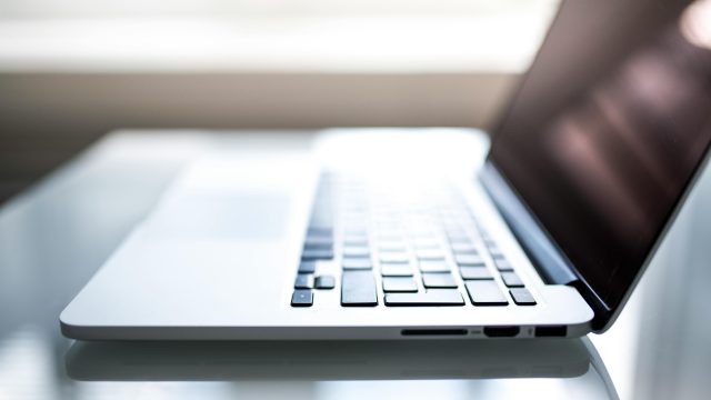 Espoon Nuoret Boheemiporvarit ja Länsi-Uudenmaan Kokoomusnuoret: Länsi-Uudenmaan hyvinvointialueelle perustettava yöaikaan auki oleva mielenterveys chat!