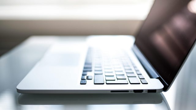 Kuvituskuva: Espoon Nuoret Boheemiporvarit ja Länsi-Uudenmaan Kokoomusnuoret: Länsi-Uudenmaan hyvinvointialueelle perustettava yöaikaan auki oleva mielenterveys chat!